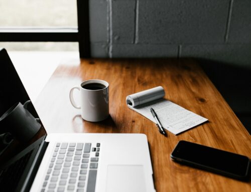 How to Write Blog Posts That Convert Readers Into Leads